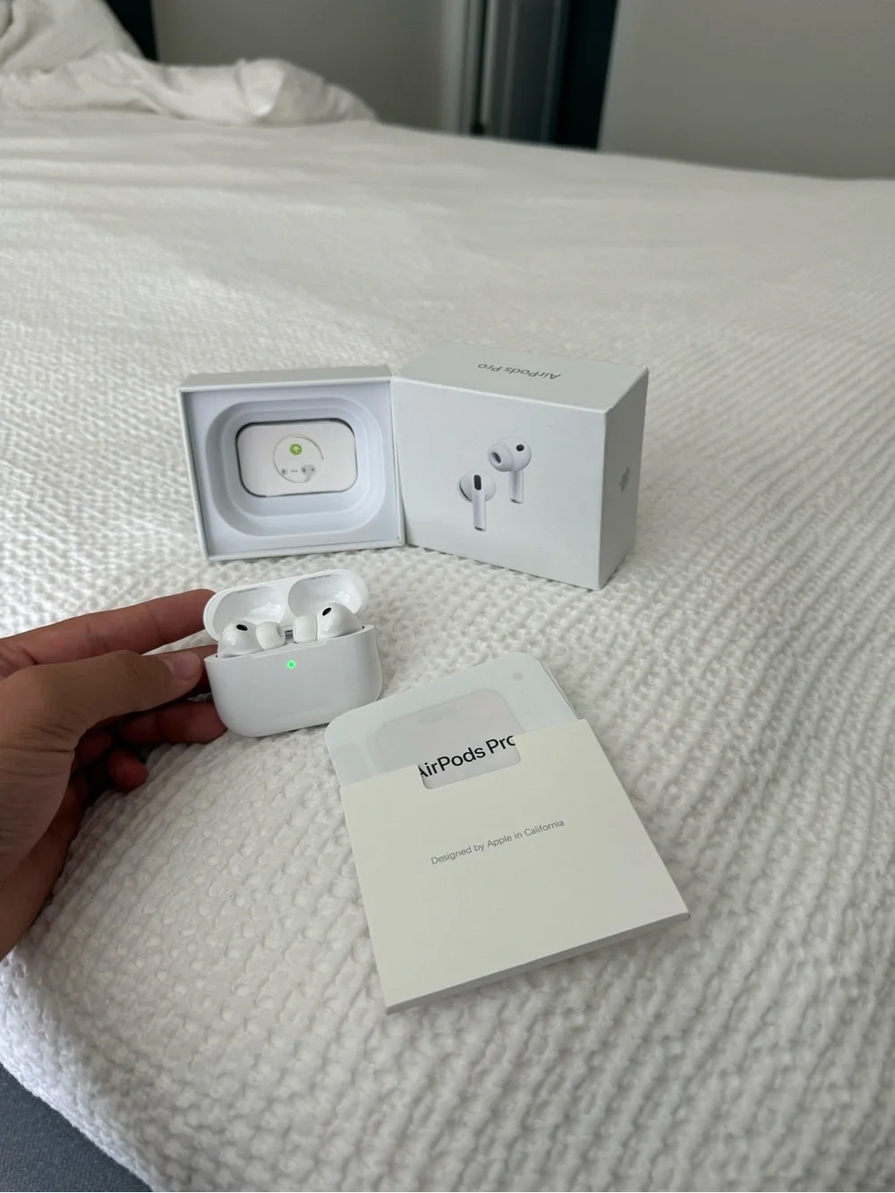 Apple AirPods Pro Wireless Earbuds in White with Charging Case